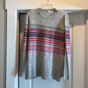 Gap sweater